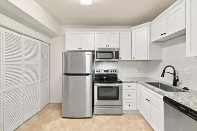 2100 Tanglewilde Street #318, Houston, TX 77063 - Photo 8