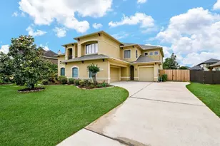 1731 Pampas Trail Dr, Friendswood, TX 77546 - Photo 2