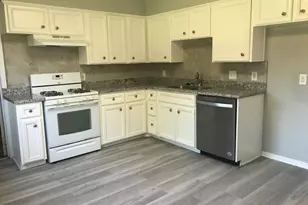 5622 Southbrook Dr, Houston, TX 77033 - Photo 2