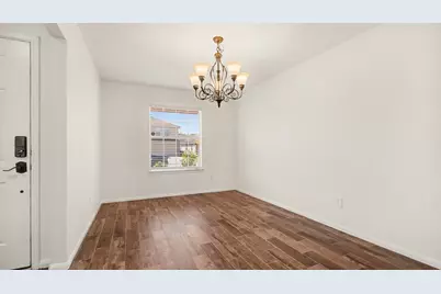 9331 Garfield Park Lane, Houston, TX 77075 - Photo 6