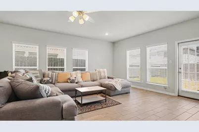 520 N 6th Street, La Porte, TX 77571 - Photo 6