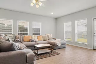 520 N 6th St, La Porte, TX 77571 - Photo 6