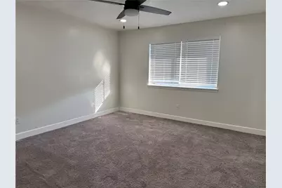 10840 E Idlewood Drive, La Porte, TX 77571 - Photo 8