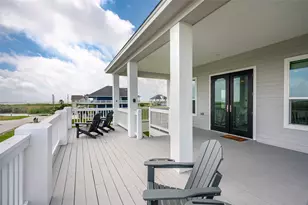 821 Casa Dr, Crystal Beach, TX 77650 - Photo 10