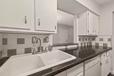 9029 Gaylord Street #125, Houston, TX 77024 - Photo 8