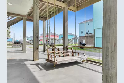 816 S Crystal Beach Road, Crystal Beach, TX 77650 - Photo 10