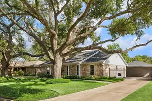 2444 Brookmere Dr, Houston, TX 77008 - Photo 36