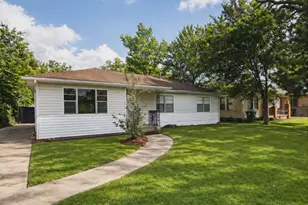 4302 Edison St, Houston, TX 77009 - Photo 1