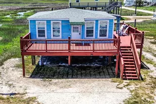 1018 Militia Dr, Surfside Beach, TX 77541 - Photo 4