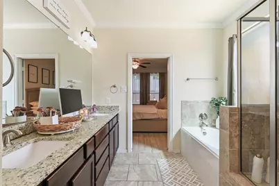 802 S Chamfer Way, Crosby, TX 77532 - Photo 18