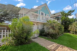 1805 19th St, Galveston, TX 77550 - Photo 6