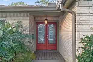 5642 Dumfries Dr, Houston, TX 77096 - Photo 4