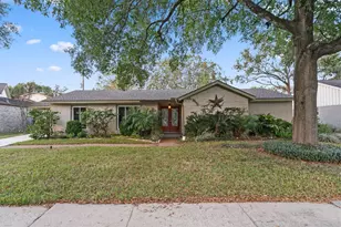 5642 Dumfries Dr, Houston, TX 77096 - Photo 36