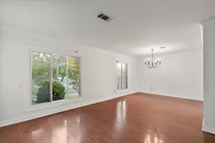 5642 Dumfries Dr, Houston, TX 77096 - Photo 8