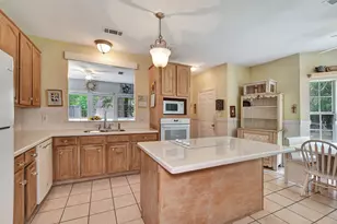 33207 Walnut Grove Dr, Magnolia, TX 77355 - Photo 14