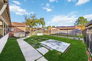 14515 Merry Meadow Dr, Houston, TX 77049 - Photo 24