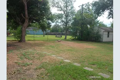 2203 Irene Street, La Marque, TX 77568 - Photo 2