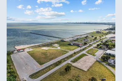 101 Grove Street, La Porte, TX 77571 - Photo 6