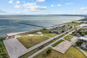 101 Grove St, La Porte, TX 77571 - Photo 6