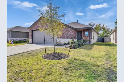 10643 Red Orchid Drive, Houston, TX 77016 - Photo 2