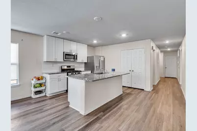 10643 Red Orchid Drive, Houston, TX 77016 - Photo 8