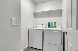 10643 Red Orchid Dr, Houston, TX 77016 - Photo 24