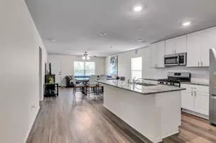 10643 Red Orchid Dr, Houston, TX 77016 - Photo 6