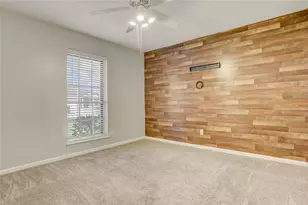 1612 Cypress Hollow St, Pearland, TX 77581 - Photo 12