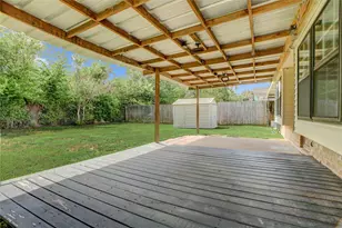 1612 Cypress Hollow St, Pearland, TX 77581 - Photo 14