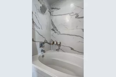 1508 Blodgett Street #309, Houston, TX 77004 - Photo 12
