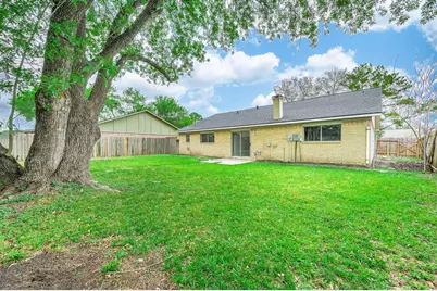 3610 Brier Gardens Drive, Houston, TX 77082 - Photo 22