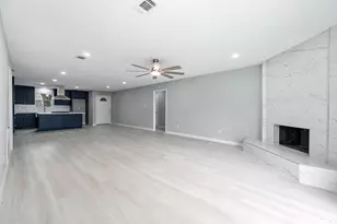 3610 Brier Gardens Dr, Houston, TX 77082 - Photo 12