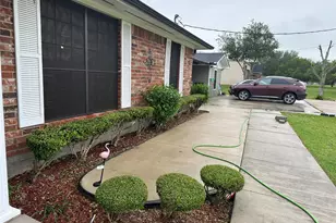 4060 Dubuque Pkwy, Rosharon, TX 77583 - Photo 2