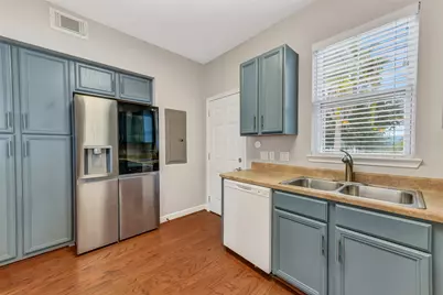 4418 N Live Oak Circle, Galveston, TX 77550 - Photo 10