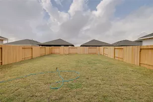 21611 Willow River Canyon Ln, Waller, TX 77484 - Photo 14