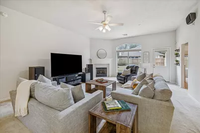 122 S Abram Circle, The Woodlands, TX 77382 - Photo 8