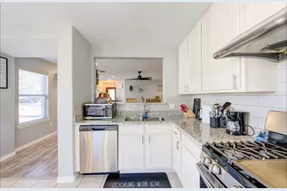 13131 Dawn Hollow Lane, Houston, TX 77072 - Photo 24