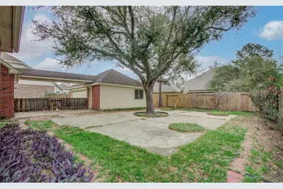 411 Green Stone Court, Houston, TX 77094 - Photo 34
