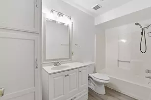 2402 Sycamore Ave, Huntsville, TX 77340 - Photo 24