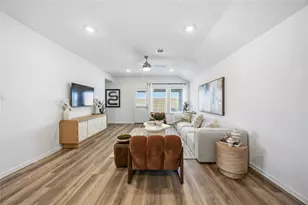 5208 Greengrass Willow Wy, Houston, TX 77048 - Photo 2