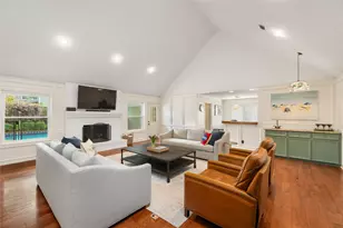 3030 Manila Ln, Houston, TX 77043 - Photo 2