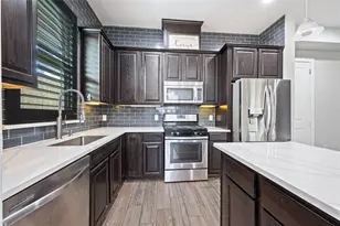 9415 Blalock Tree Ct, Houston, TX 77080 - Photo 12