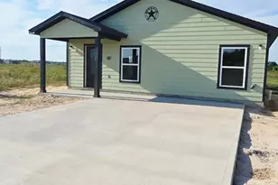 705 Rd 5812, Cleveland, TX 77327 - Photo 2