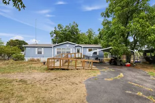 1706 W Frank St, Grand Saline, TX 75140 - Photo 6