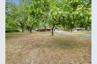 1706 W Frank Street, Grand Saline, TX 75140 - Photo 4