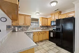 2517 Avenue L, Santa Fe, TX 77510 - Photo 8