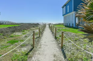 18418 E De Vaca Ln, Galveston, TX 77554 - Photo 42