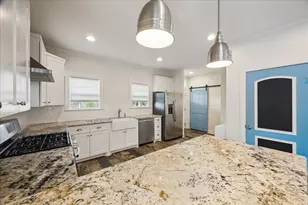 4424 Country Club Dr, Dickinson, TX 77539 - Photo 14