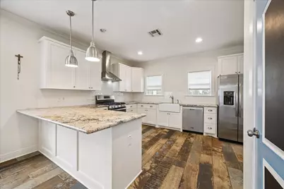 4424 Country Club Drive, Dickinson, TX 77539 - Photo 12