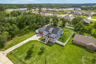 4424 Country Club Dr, Dickinson, TX 77539 - Photo 2